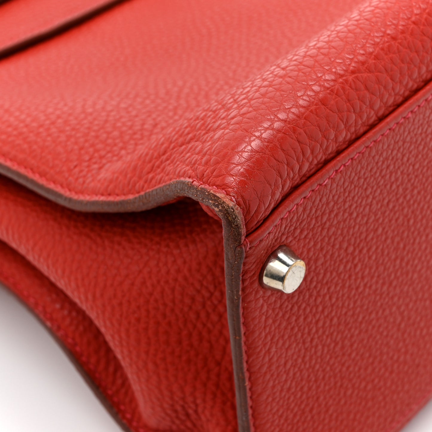 Togo Kelly Sellier 32 Rouge Vif