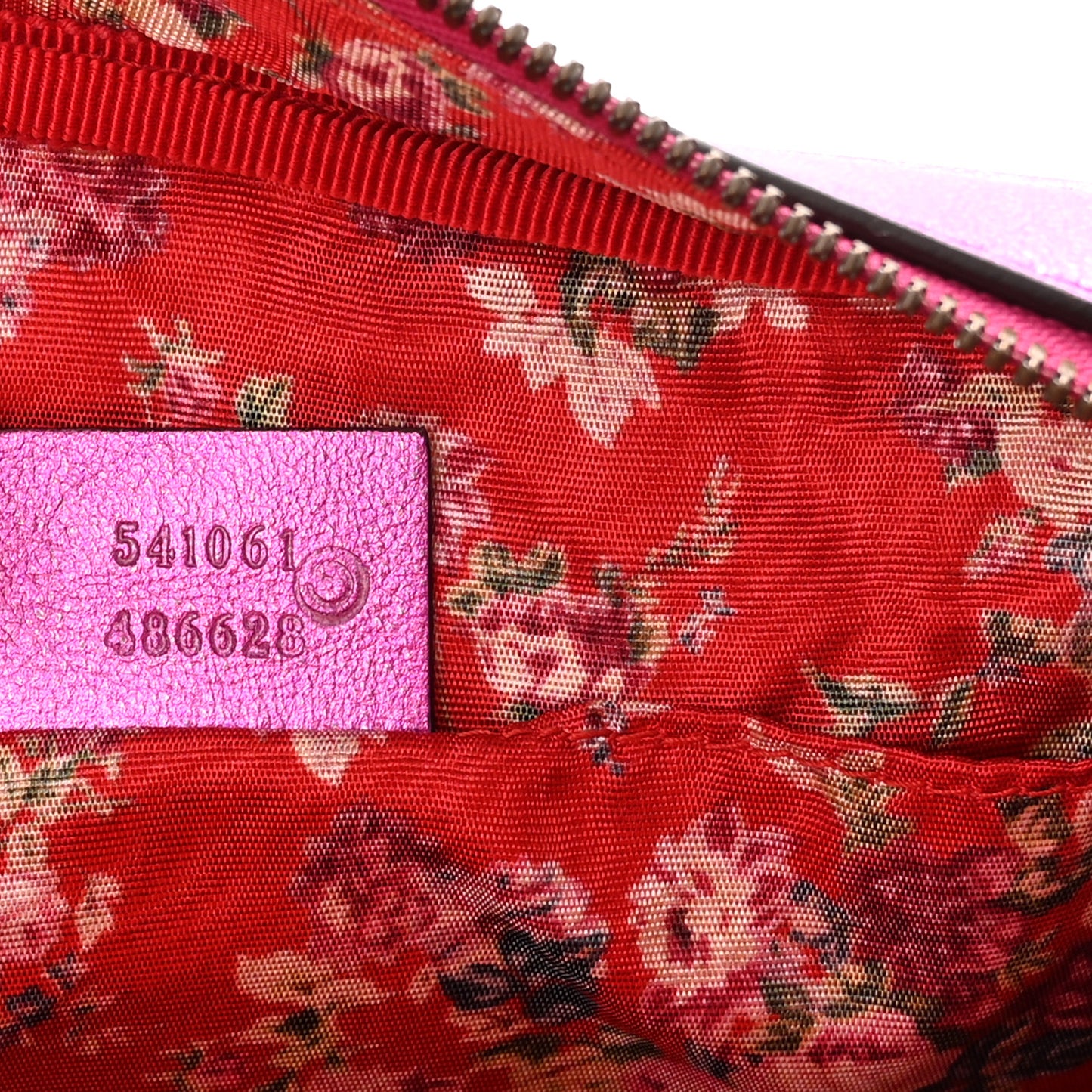 Laminated Nappa Trapuntata Small Zumi Shoulder Bag Fuxia