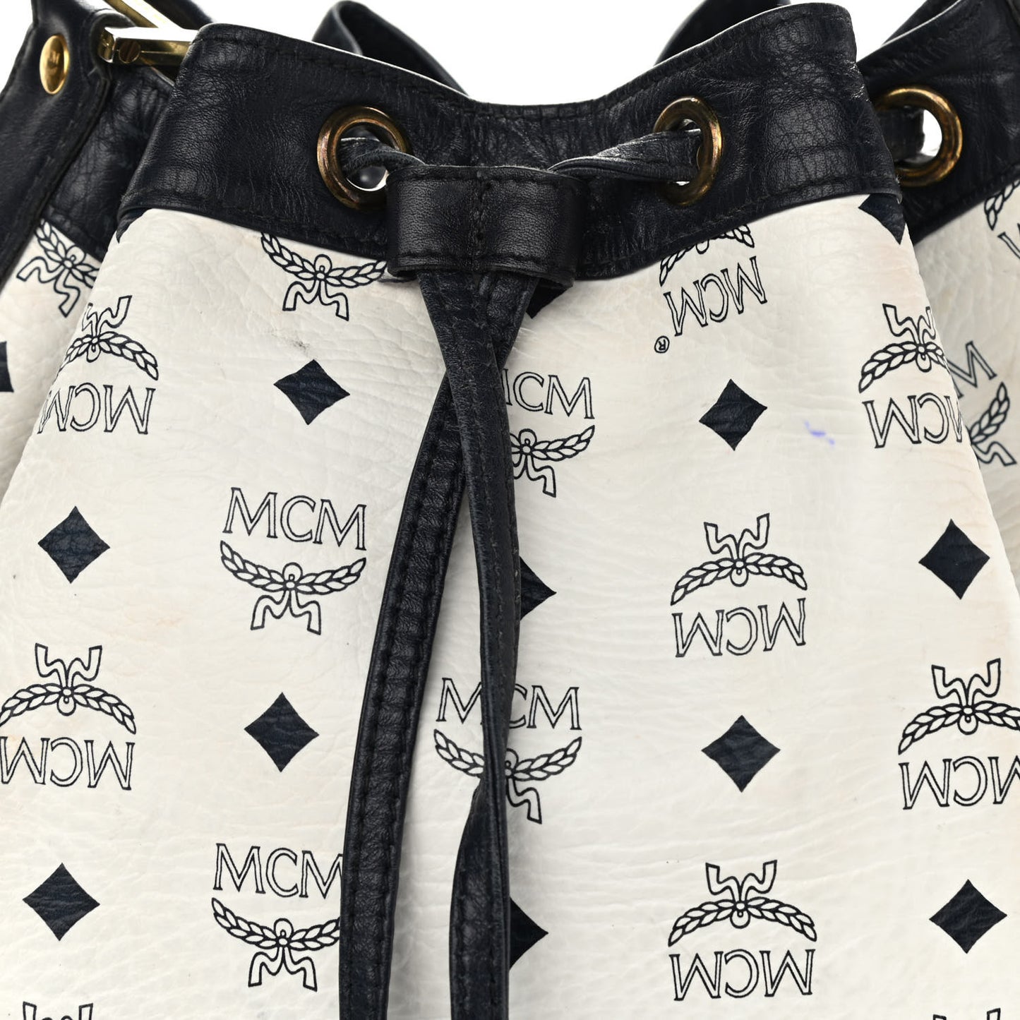 Visetos Small Heritage Drawstring Bucket Bag White Black
