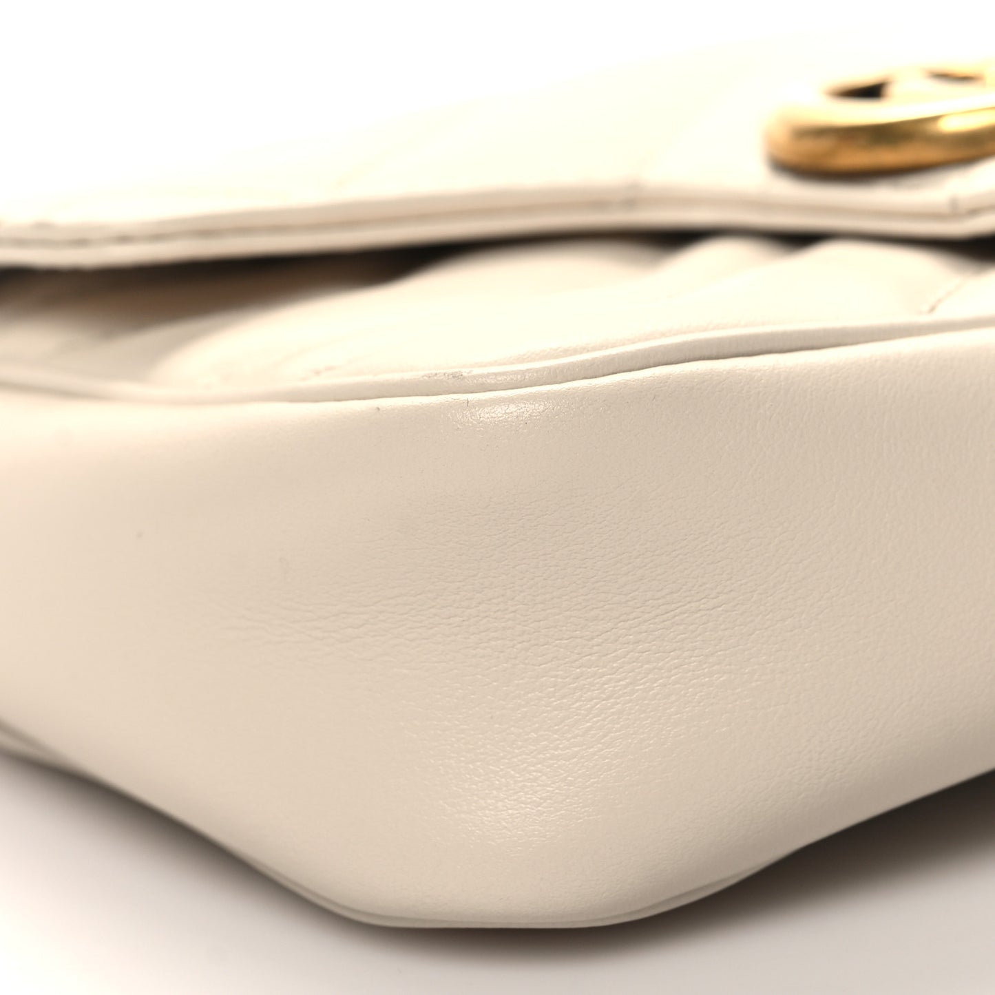 Calfskin Matelasse Super Mini GG Marmont Shoulder Bag White