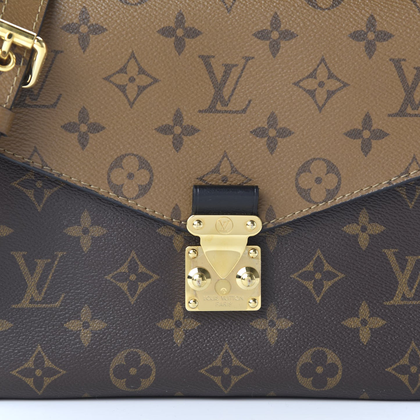 Reverse Monogram Pochette Metis