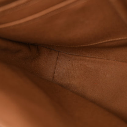 Louis Vuitton Monogram Beaubourg MM Messenger Bag 10 of 13