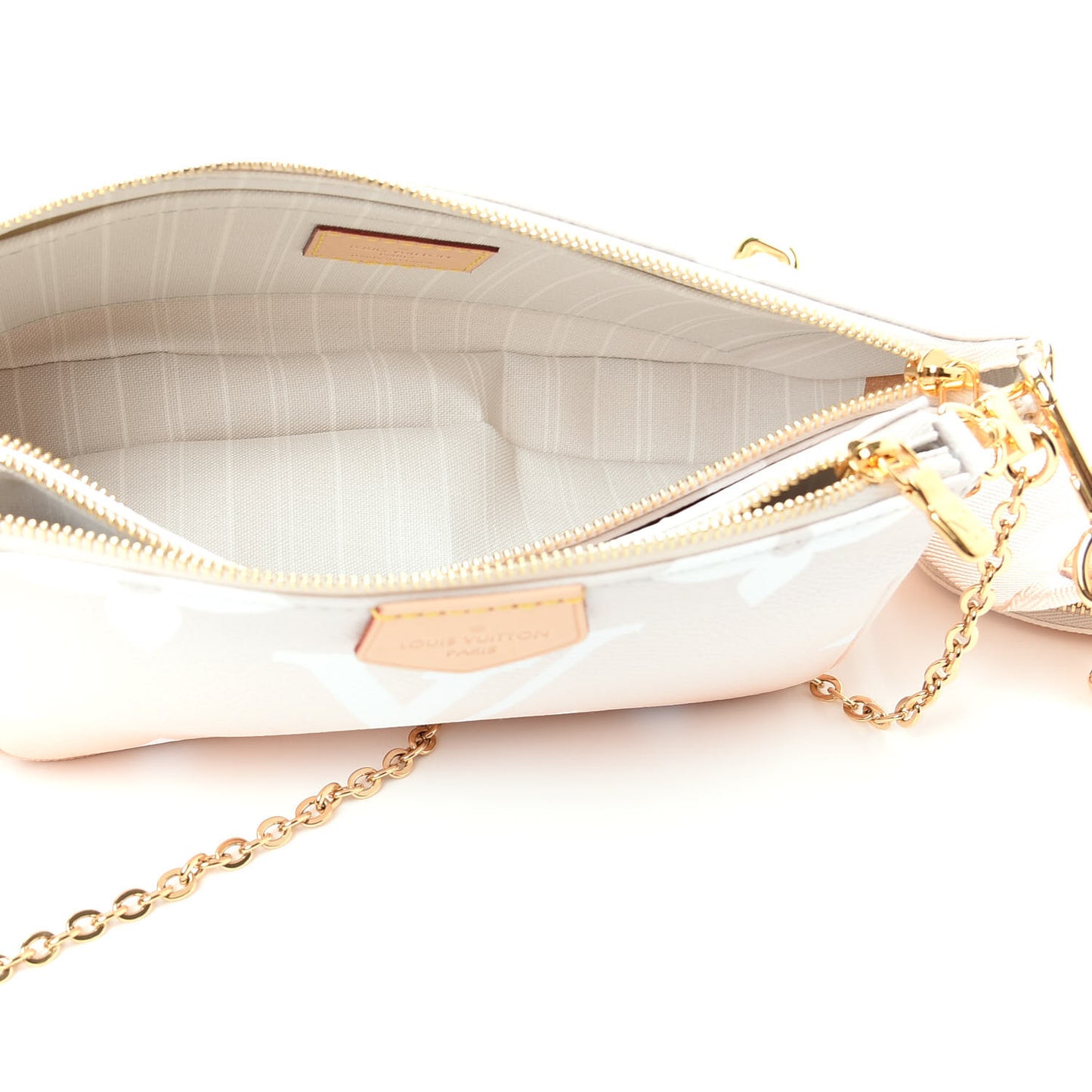 Monogram Giant By The Pool Multi Pochette Accessories Brume