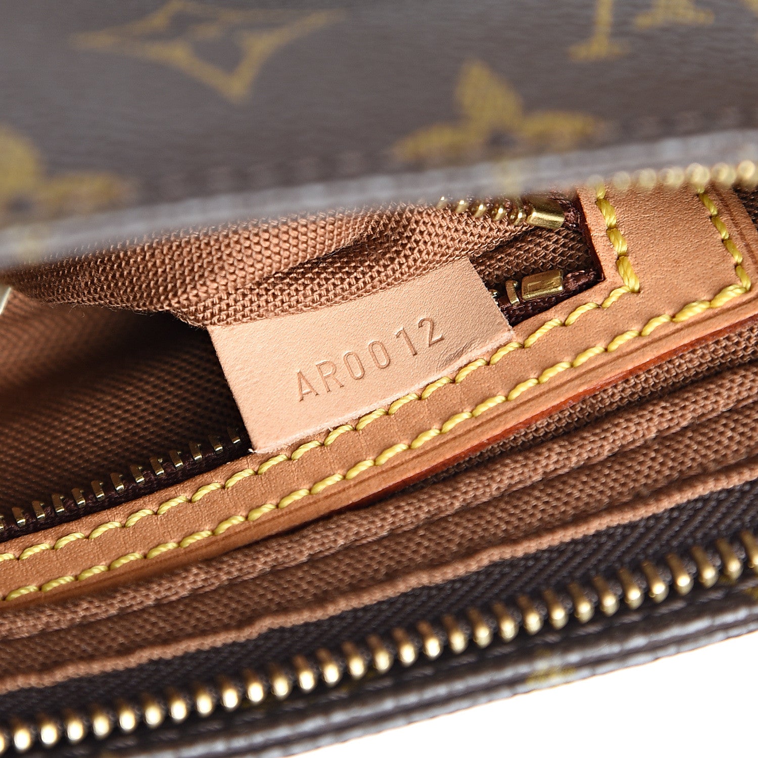 Louis Vuitton Monogram Trotteur 6 of 11