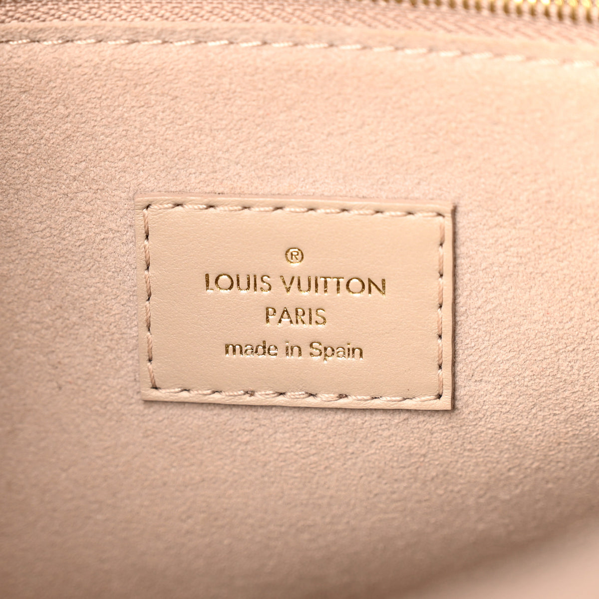 Louis Vuitton Mahina On My Side PM Galet 5 of 13