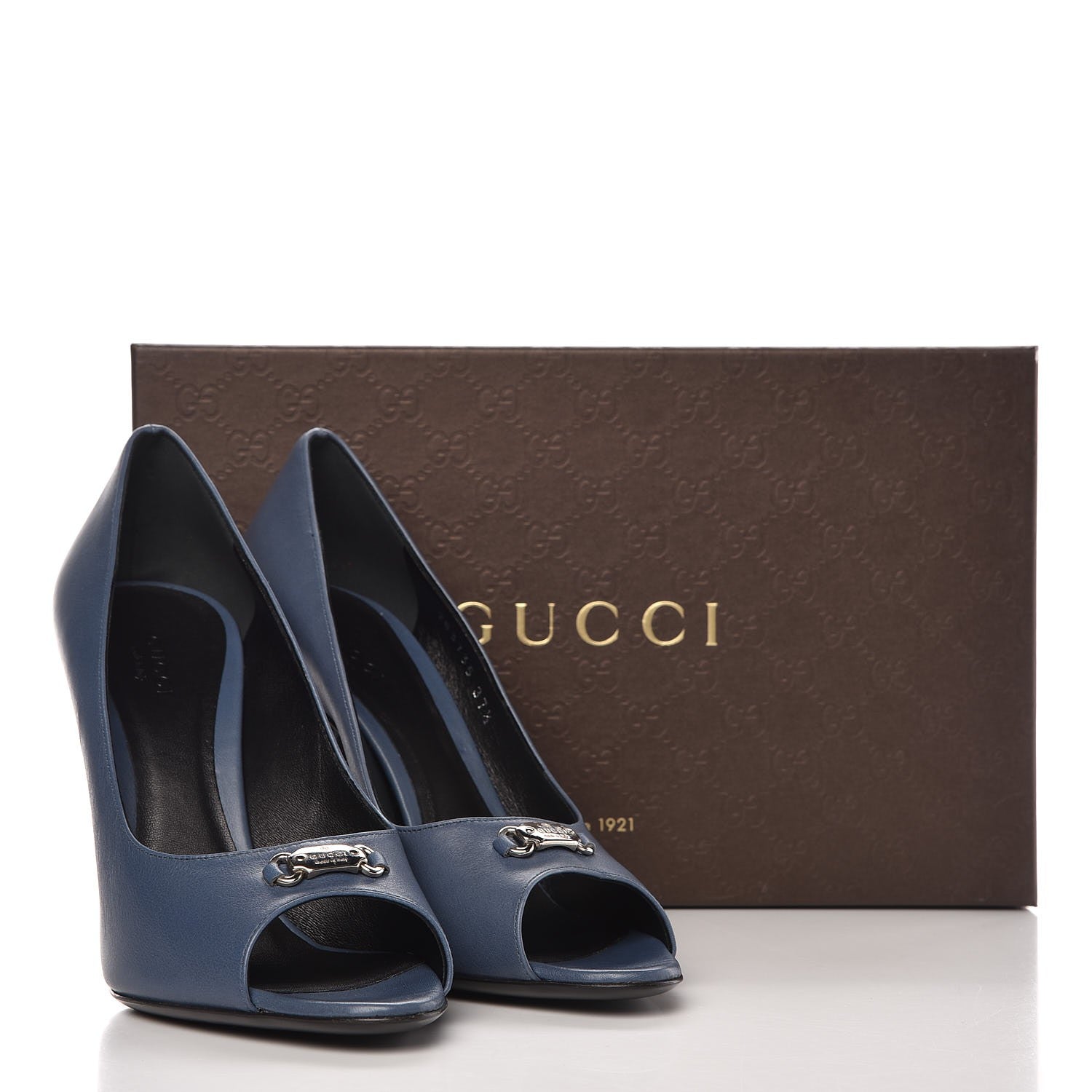 Gucci Calfskin Logo Plate Peep Toe Pumps 37.5 Admiral 11 of 11