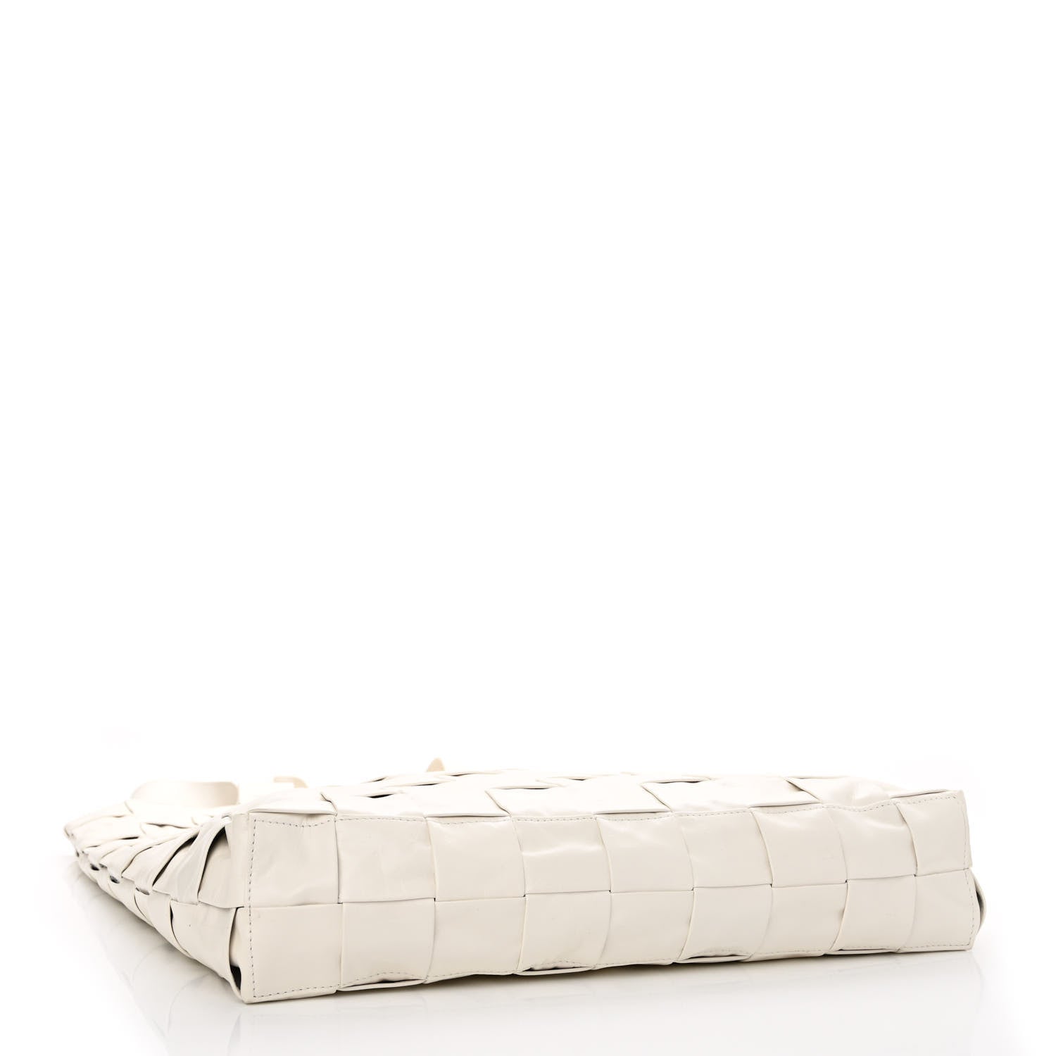 Bottega Veneta Calfskin Maxi Intrecciato Cassette Tote White 5 of 15