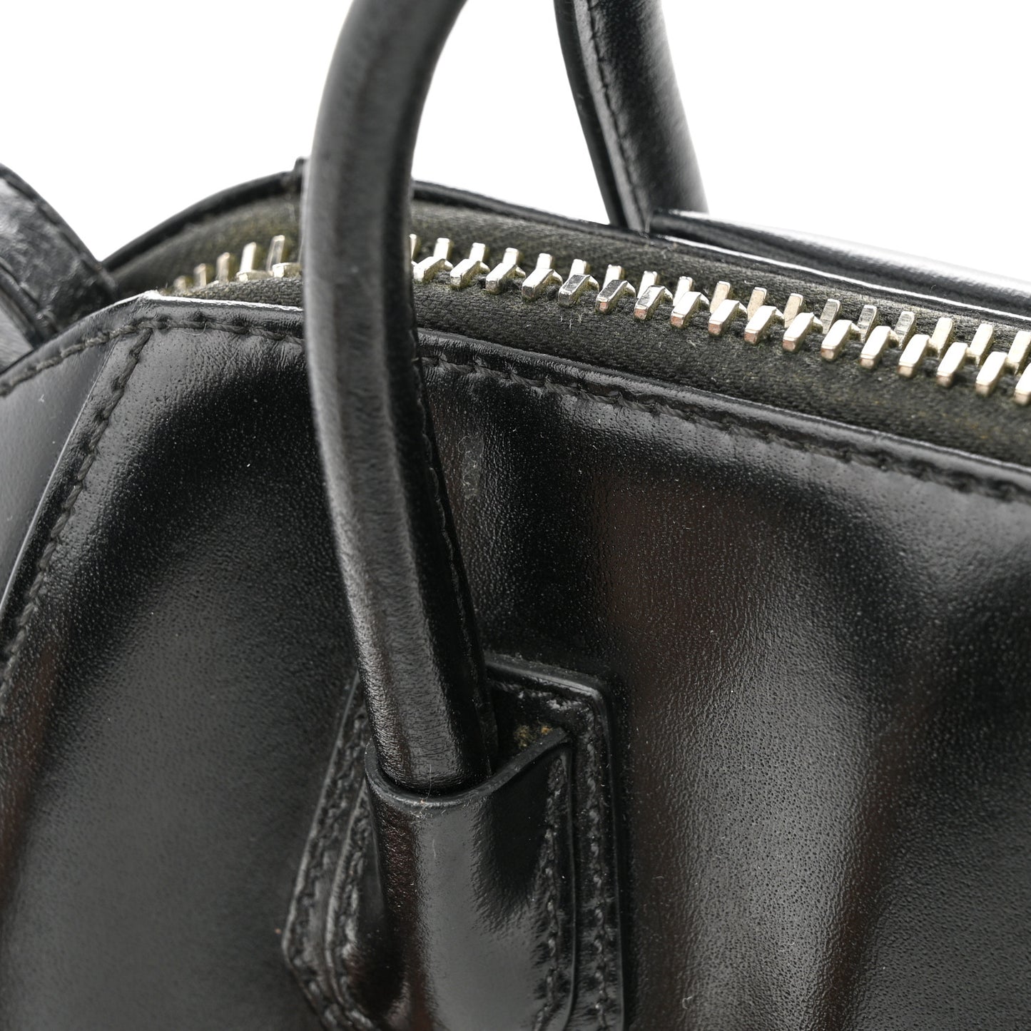 Shiny Lord Calfskin Mini Antigona Black