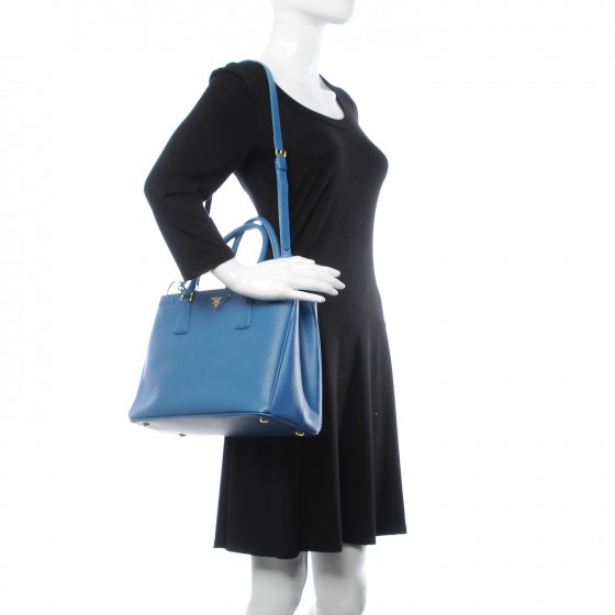 Saffiano Lux Small Tote Cobalto