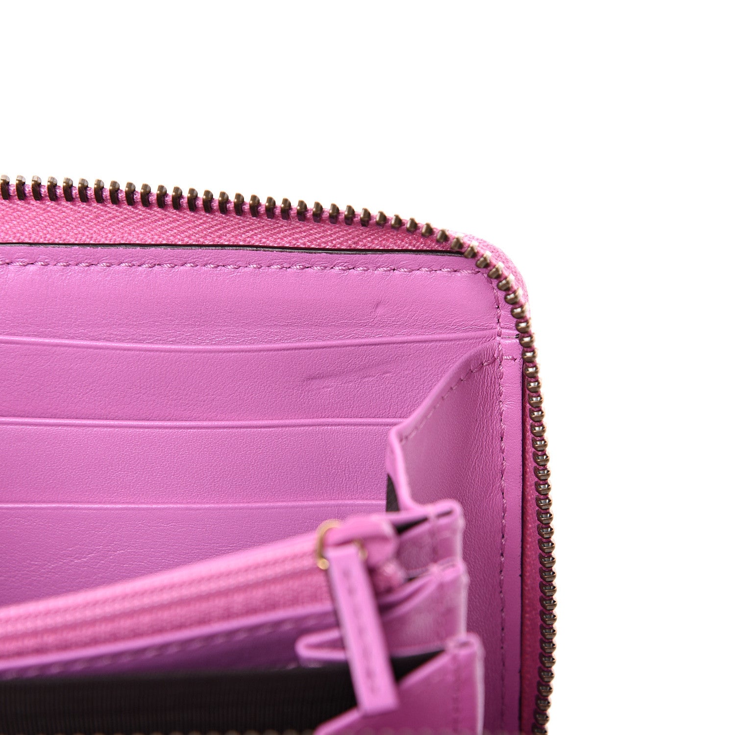 Gucci Calfskin Matelasse GG Marmont Zip Around Wallet Candy Mousse 7 of 8