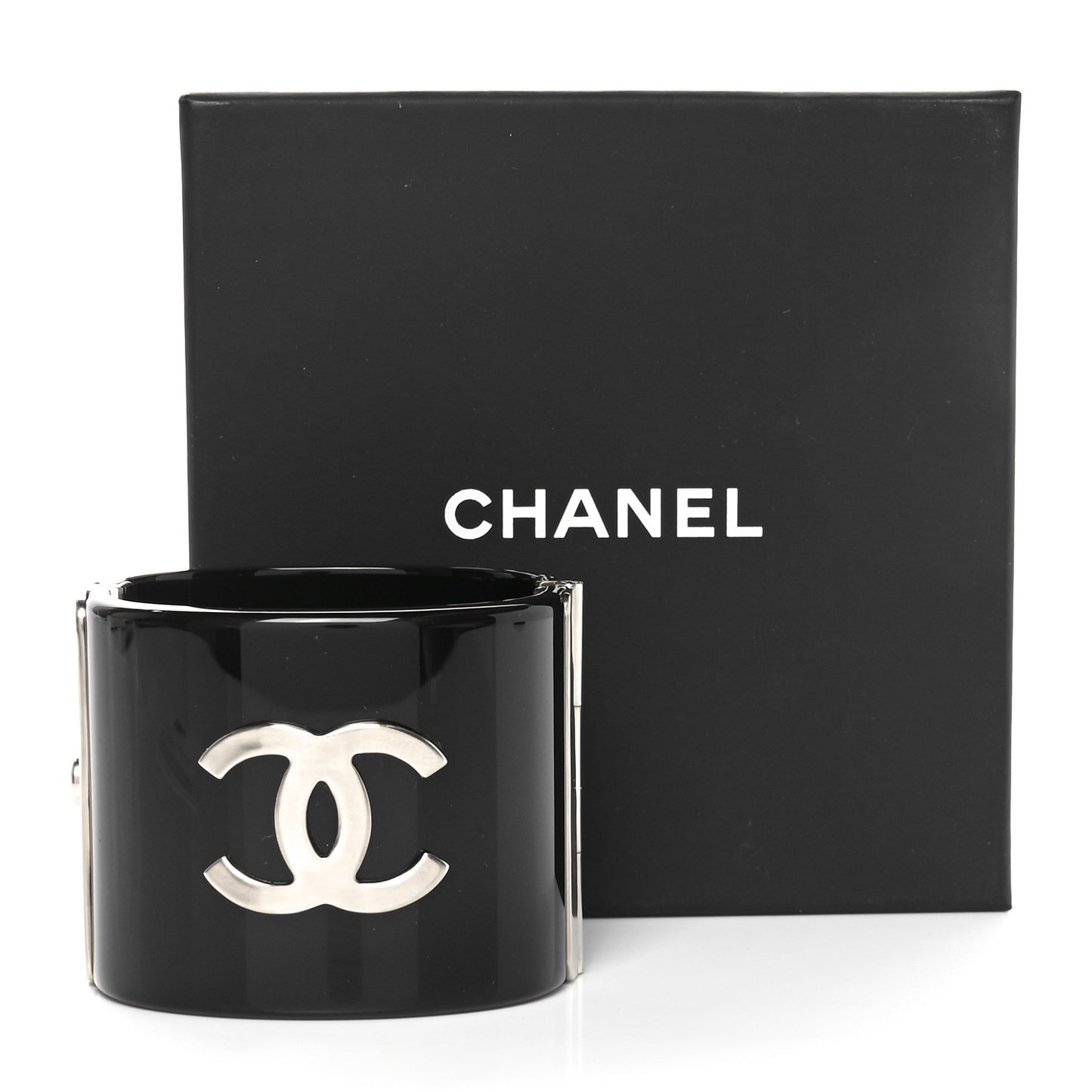 Resin Pearl CC Cuff Bracelet Black