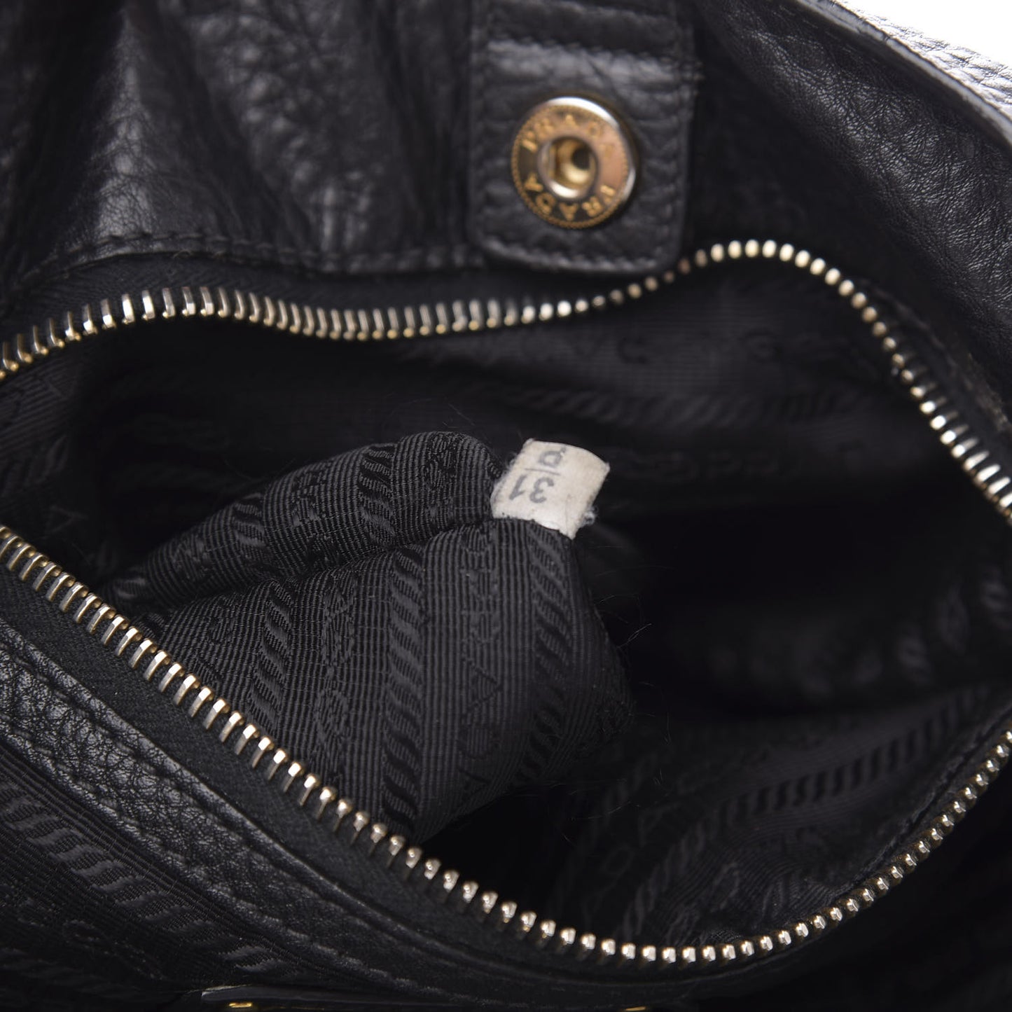 Vitello Daino Side Pocket Hobo Black