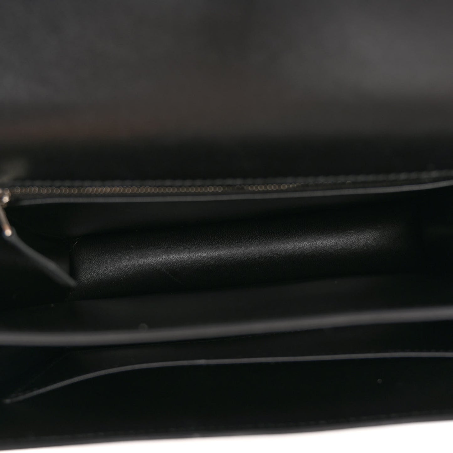 Epsom Constance 24 Black