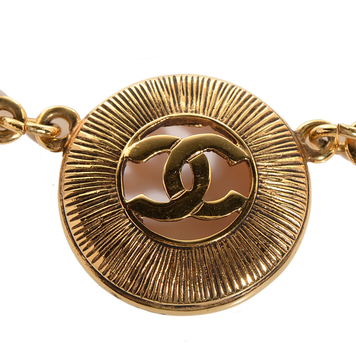CC Medallion Necklace Gold