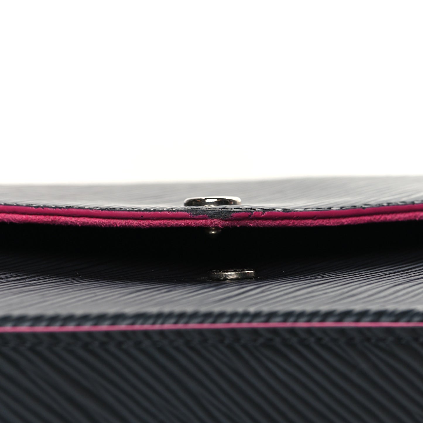 Epi Pochette Felicie Black Hot Pink