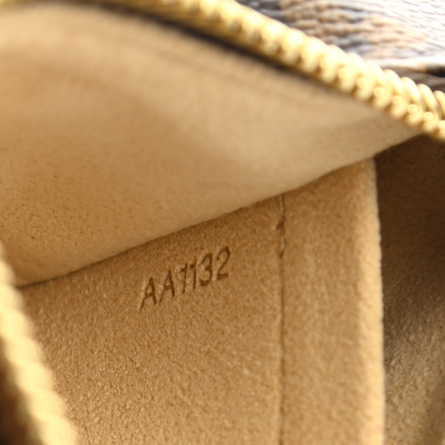 Monogram Pochette Milla MM