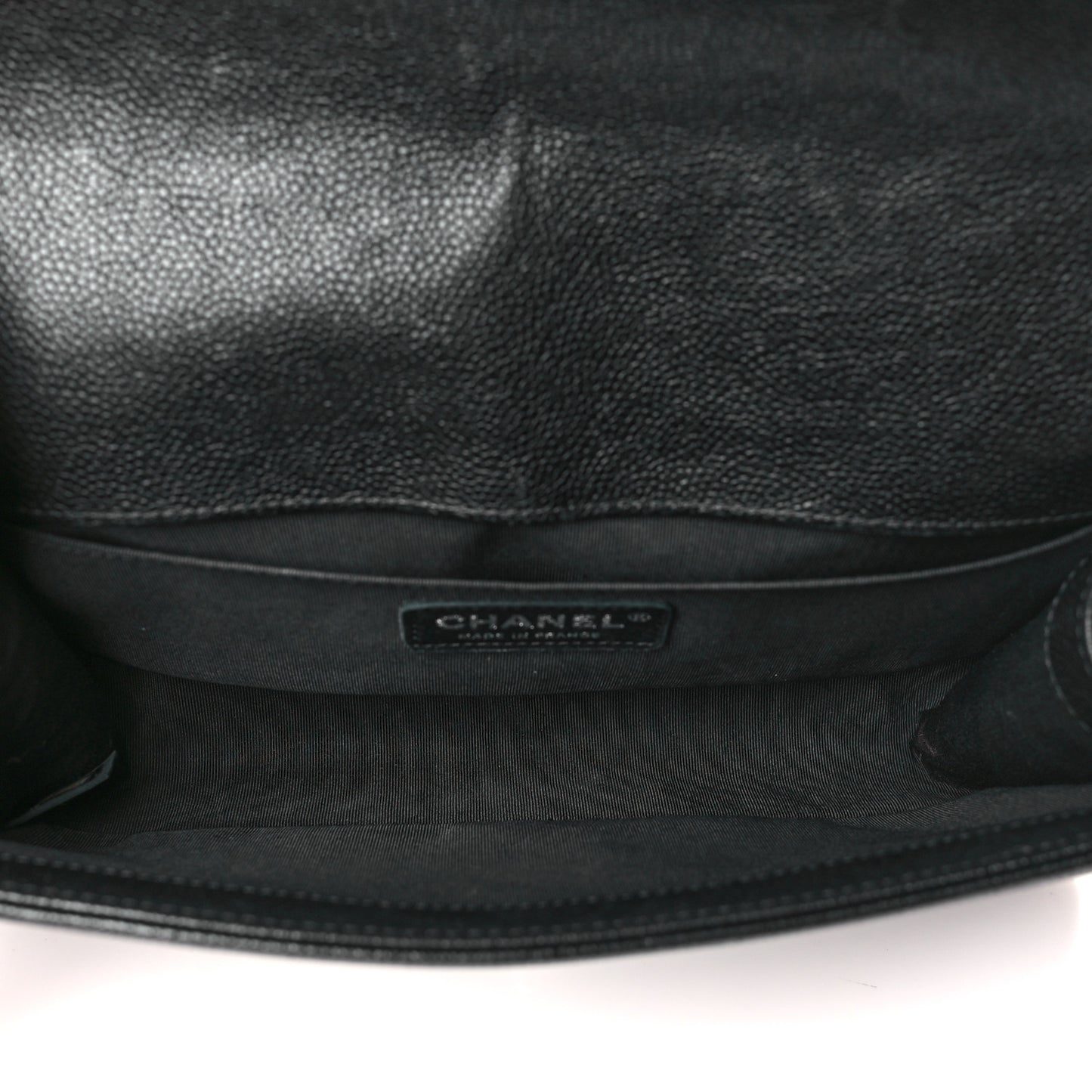 Caviar Quilted Medium Boy Flap Black