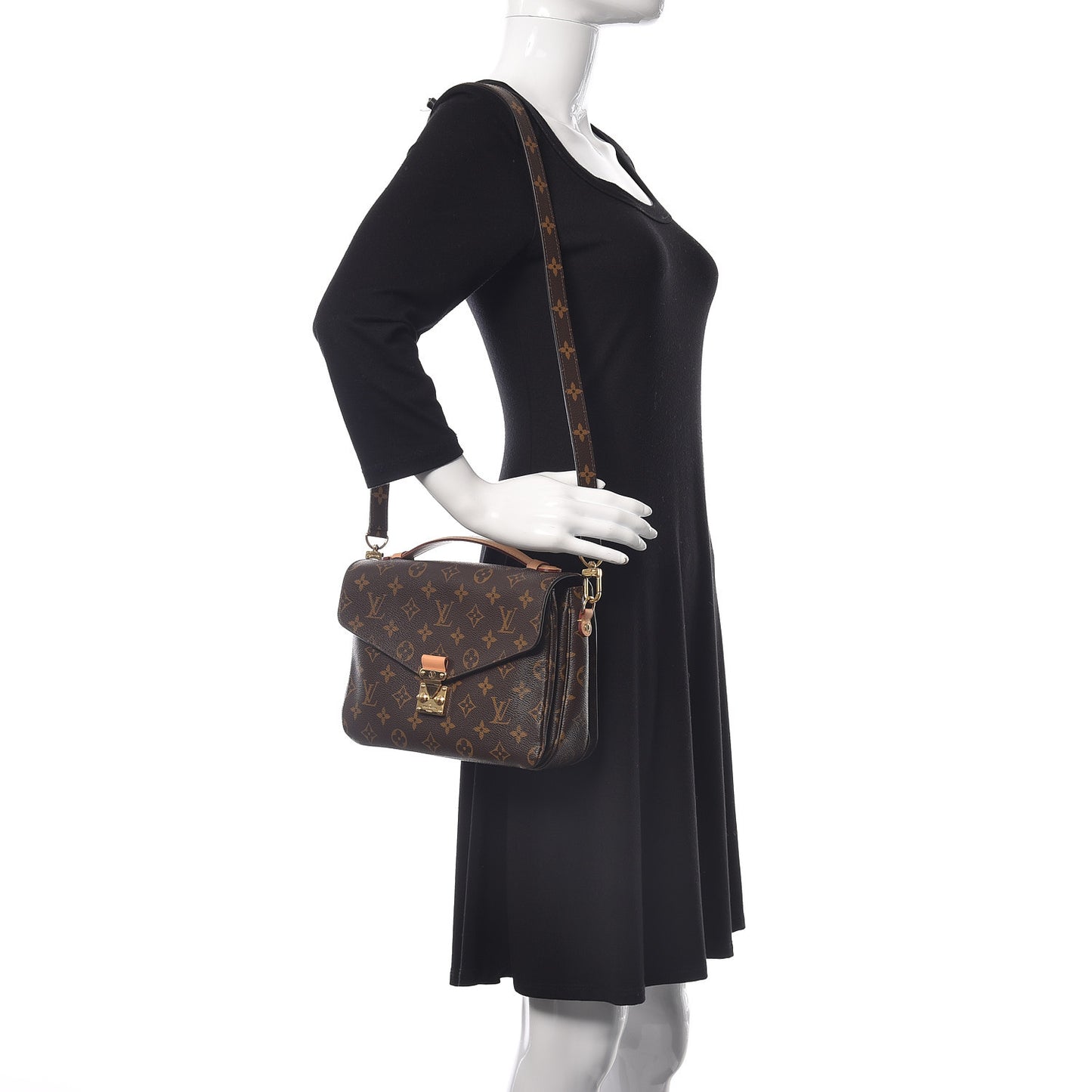 Monogram Pochette Metis