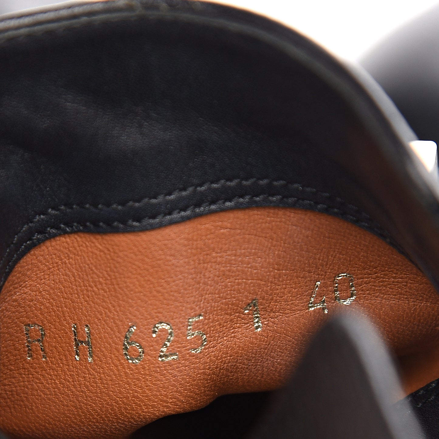 Grained Calfskin Rockstud Double Buckle 65mm Ankle Boots 40 Black