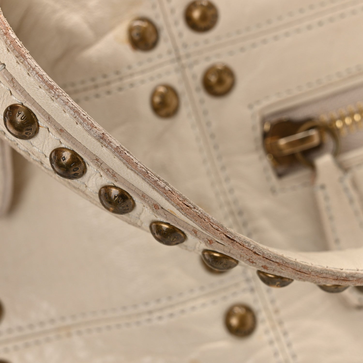 Louis Vuitton Lambskin Riveting White 19 of 19