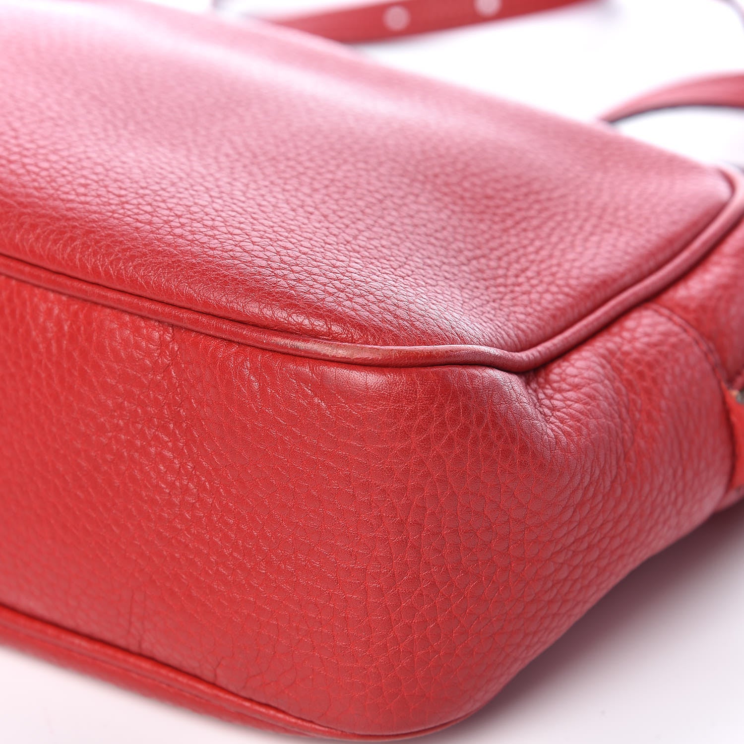 Gucci Pebbled Calfskin Small Soho Disco Bag Tabasco Red 16 of 16