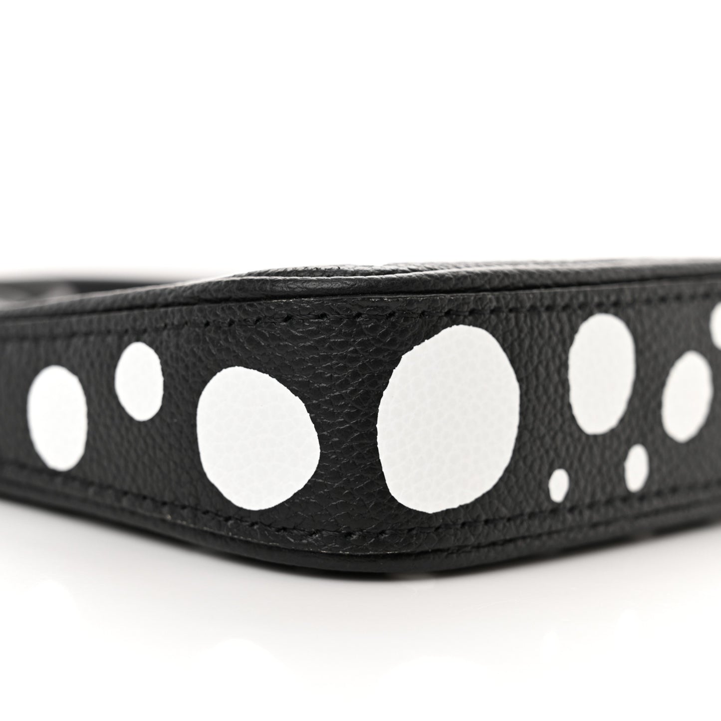 LV X YK Empreinte Easy Pouch On Strap Black White