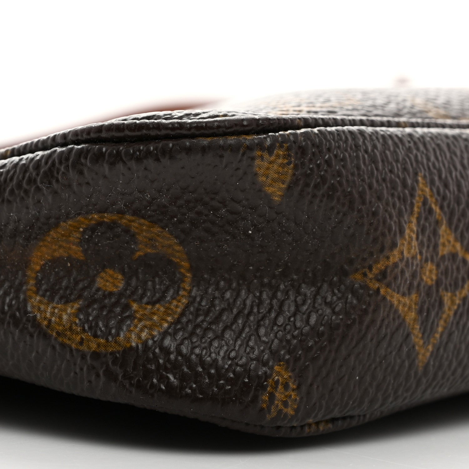 Louis Vuitton Monogram Pochette Accessories 9 of 10