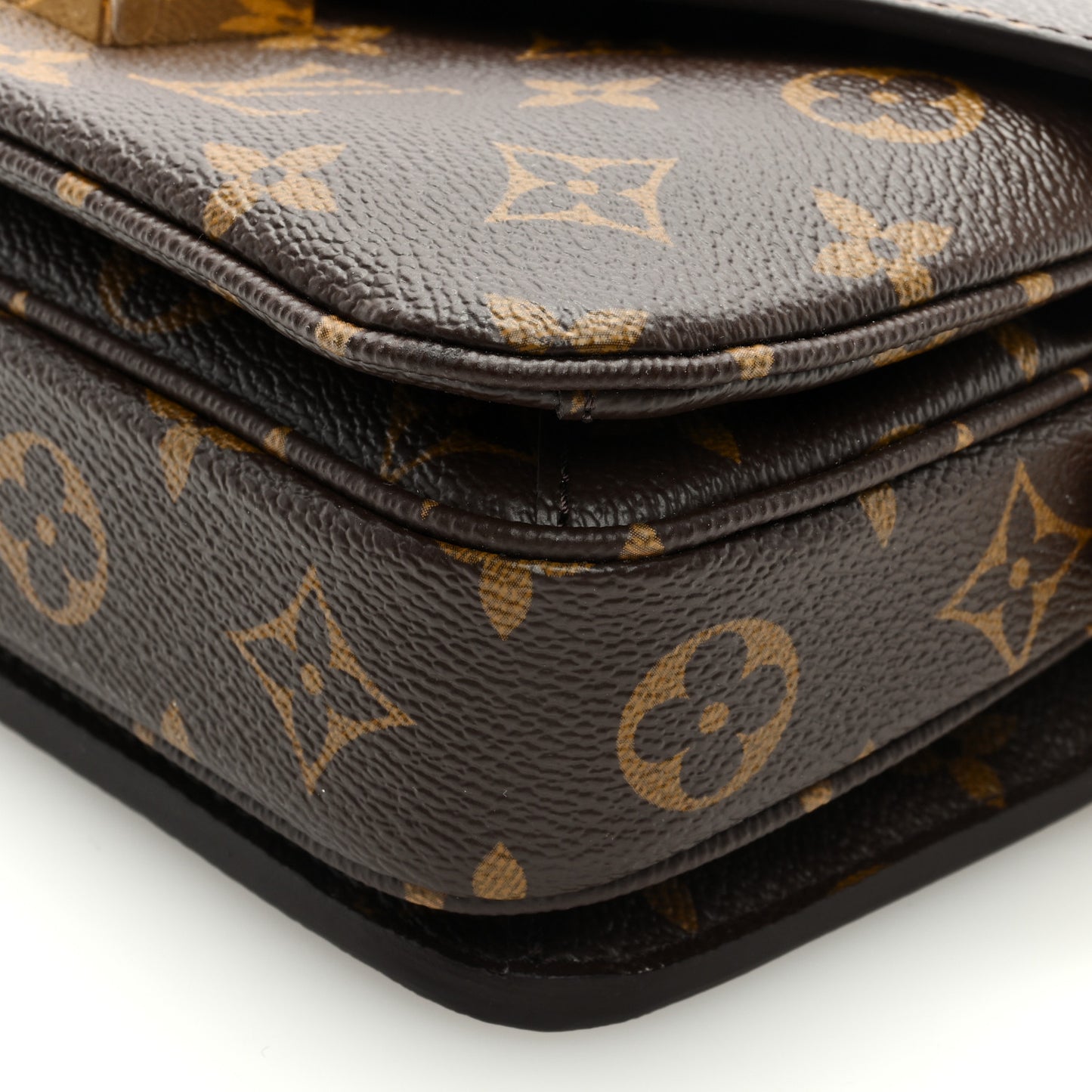 Monogram Pochette Metis East West