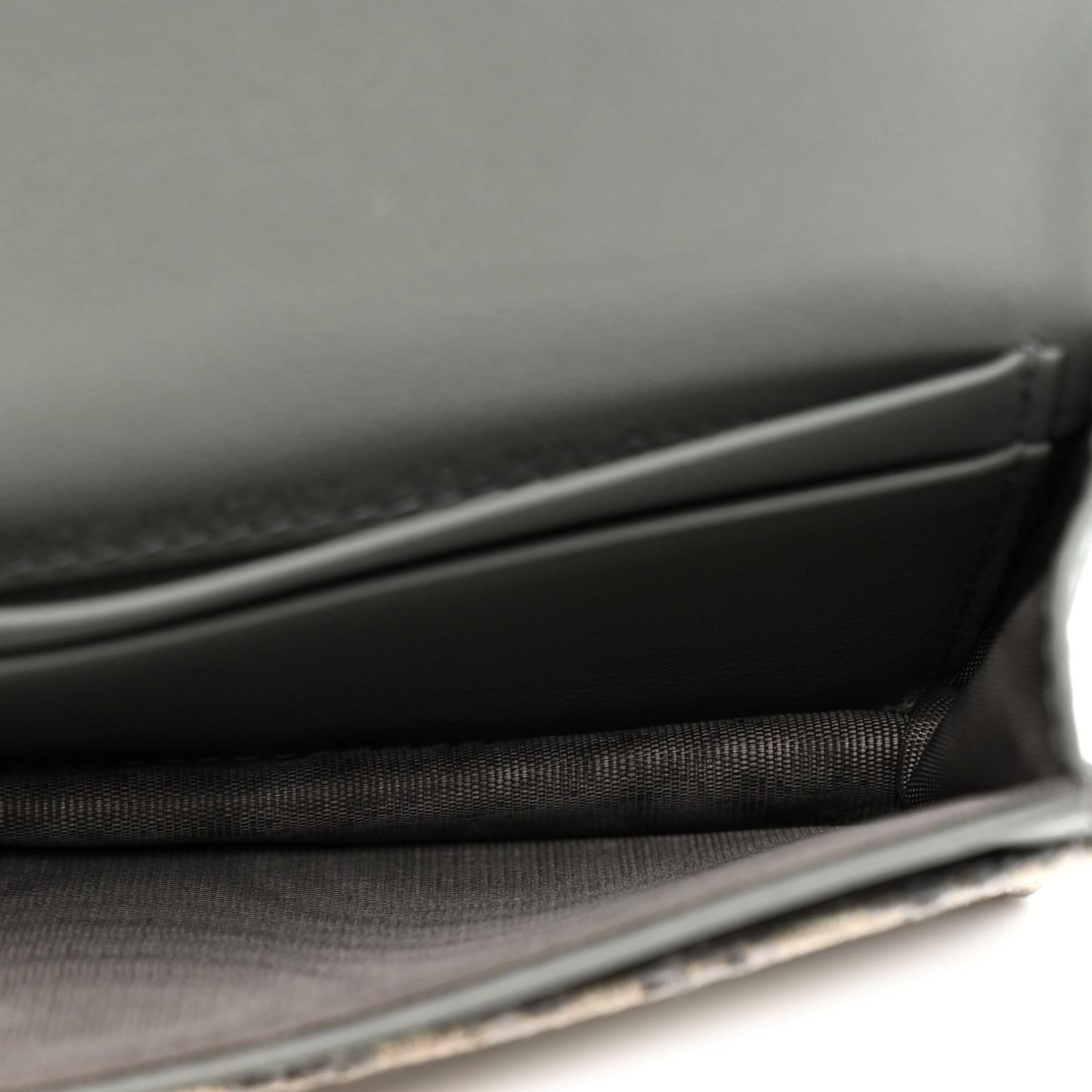 Oblique Saddle Bloom Card Holder Gray