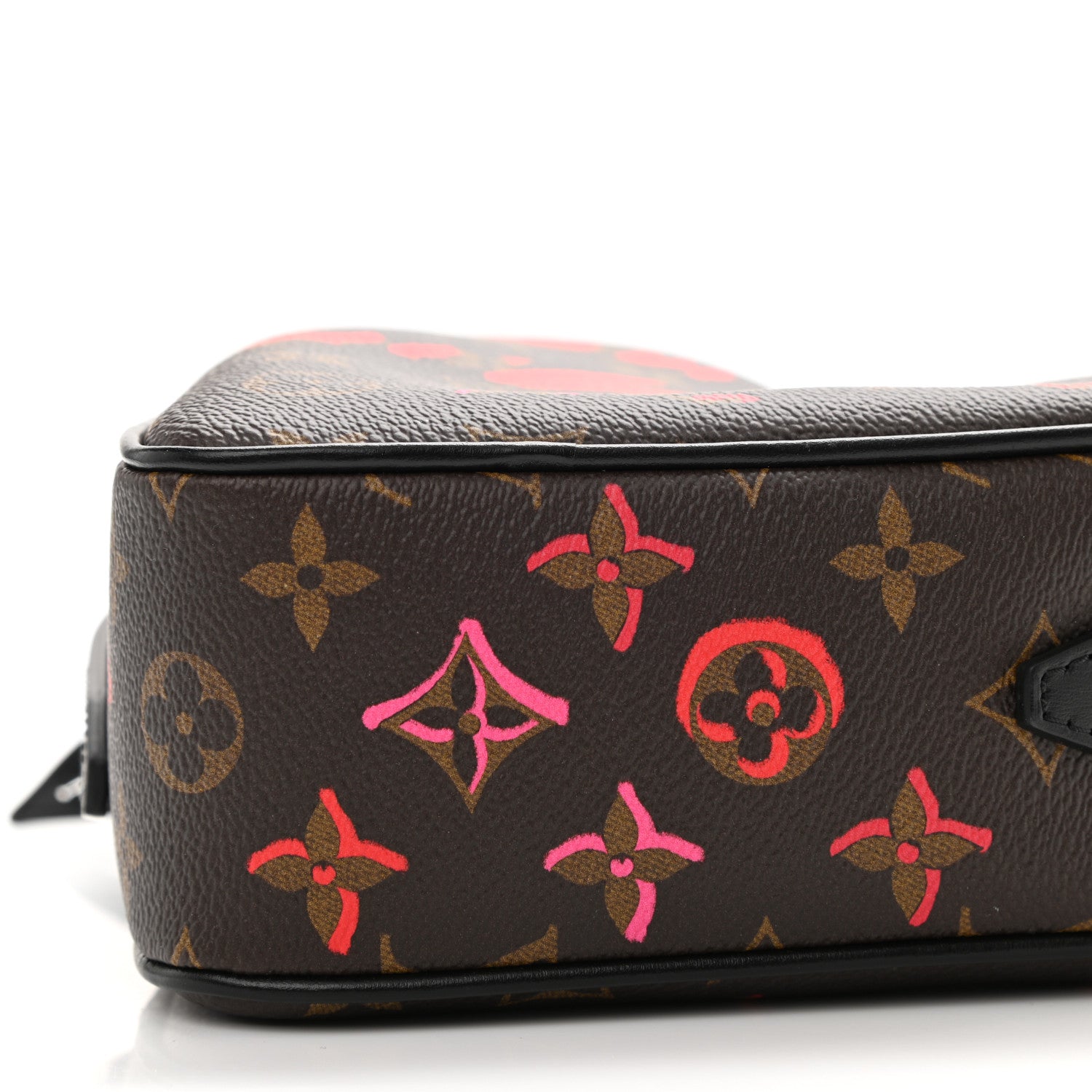 Louis Vuitton Monogram Fall In Love Sac Coeur 9 of 9