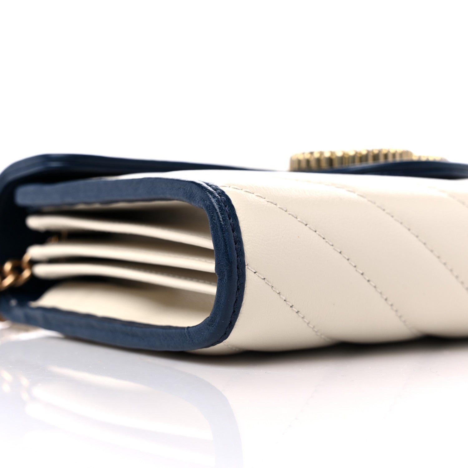 Gucci Vintage Effect Calfskin Matelasse Diagonal Torchon GG Marmont Chain Wallet Mystic White Blue Agata 8 of 9