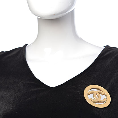 Chanel Large CC Brooch Gold 2 of 4