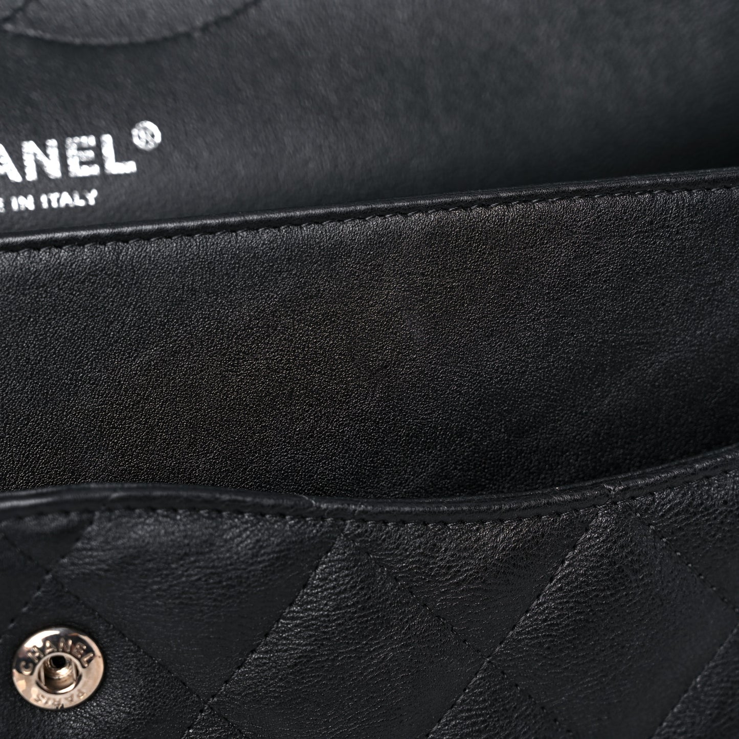 Crumpled Calfskin Quilted Jumbo Double Flap So Black