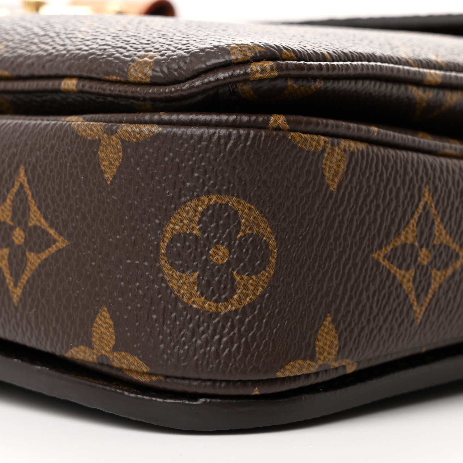 Louis Vuitton Monogram Pochette Metis 10 of 10