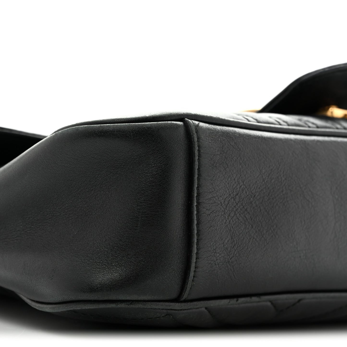 Calfskin Matelasse Medium GG Marmont Shoulder Bag Black