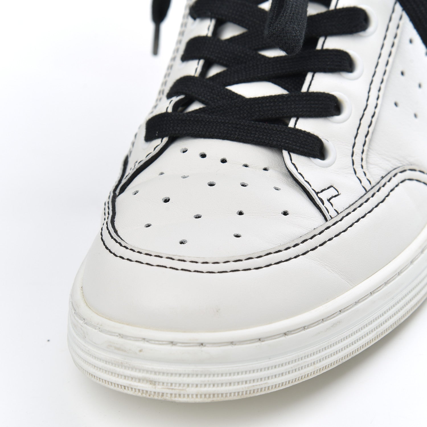 Chanel Calfskin Womens Logo Sneakers 39 White Black 20 of 23