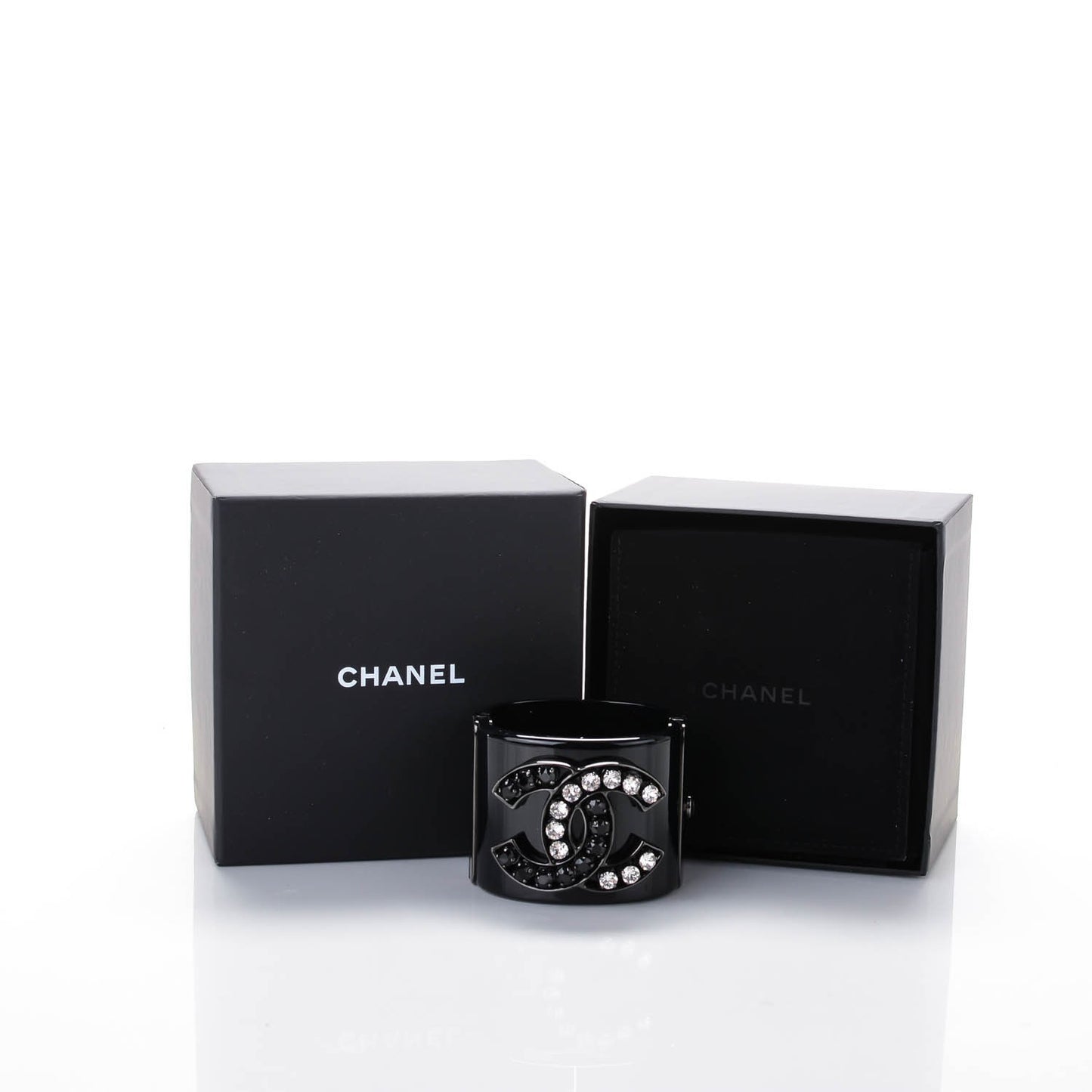Resin Ruthenium Crystal CC Cuff Black
