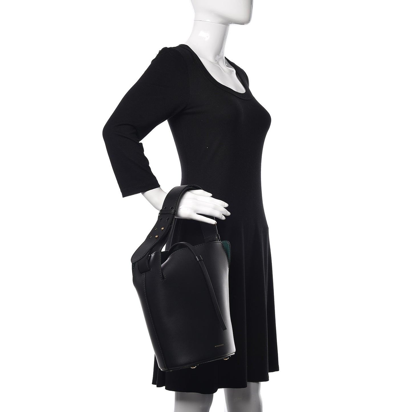 Supple Calfskin Medium Bucket Black