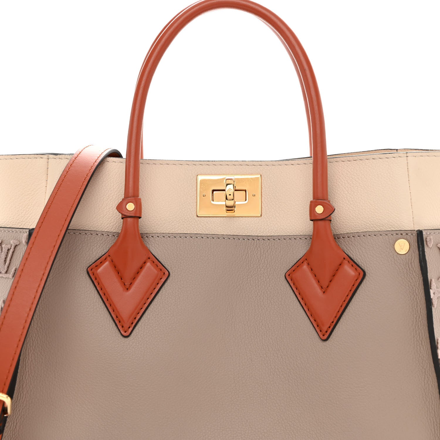 Louis Vuitton Calfskin Monogram Tufting On My Side Galet 7 of 9
