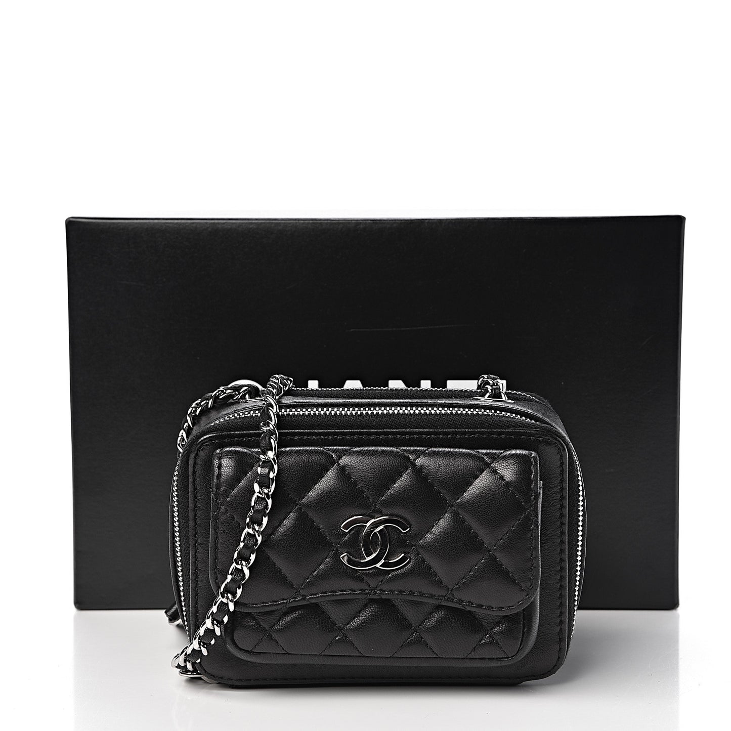 Lambskin Quilted Small Pocket Box Camera Case Black