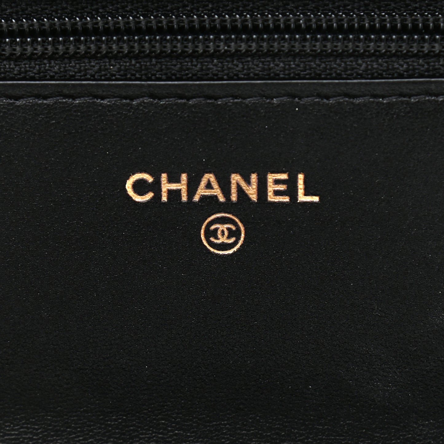 Lambskin Quilted Pearl Wallet On Chain WOC Black