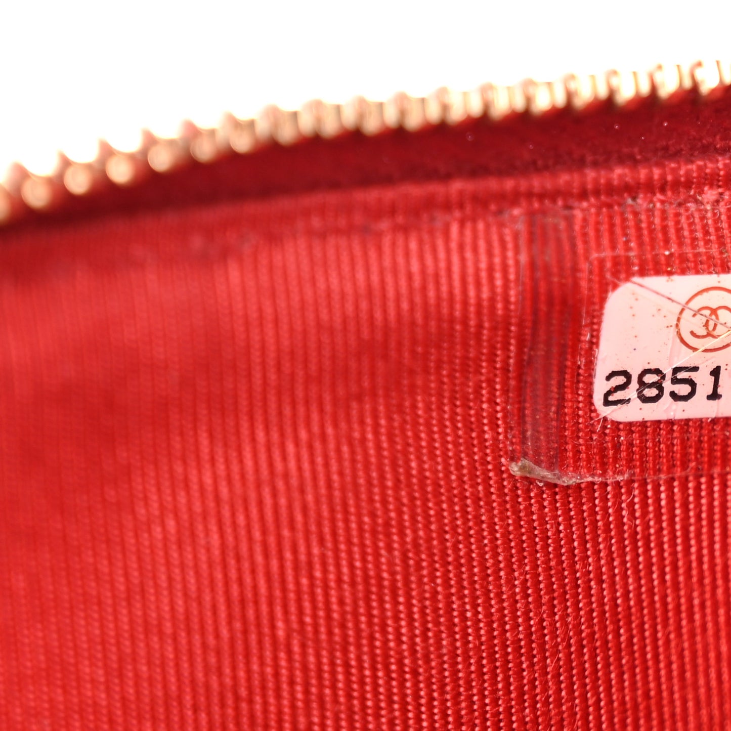 Caviar Quilted Classic iPhone Pouch Red