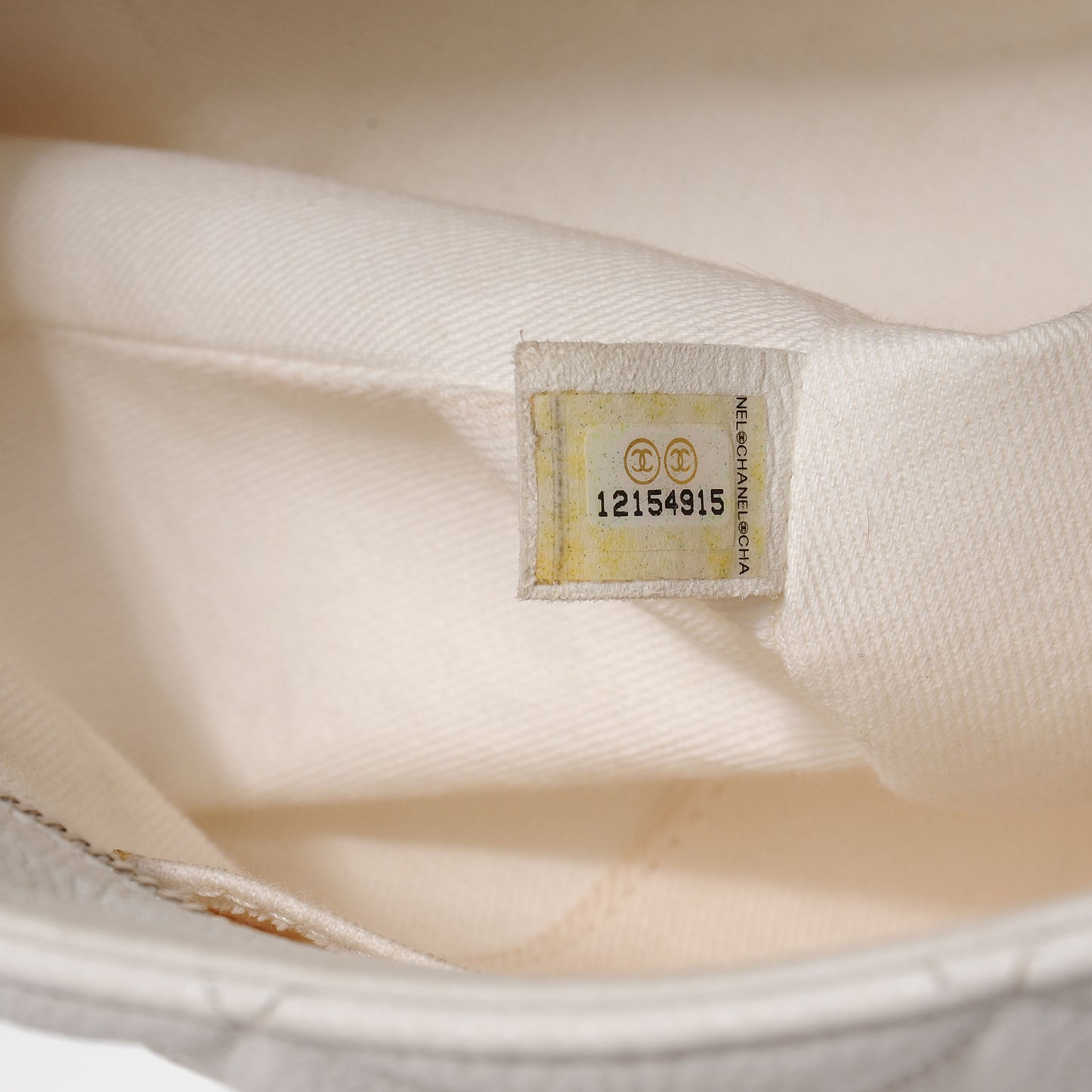 Caviar Medallion Tote White SHW