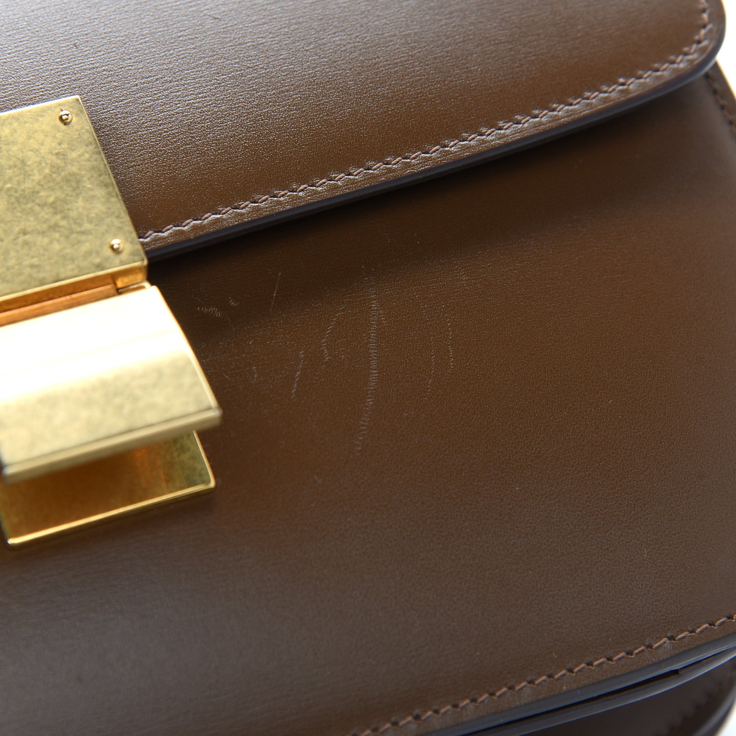 Box Calfskin Medium Classic Box Flap Bag Camel