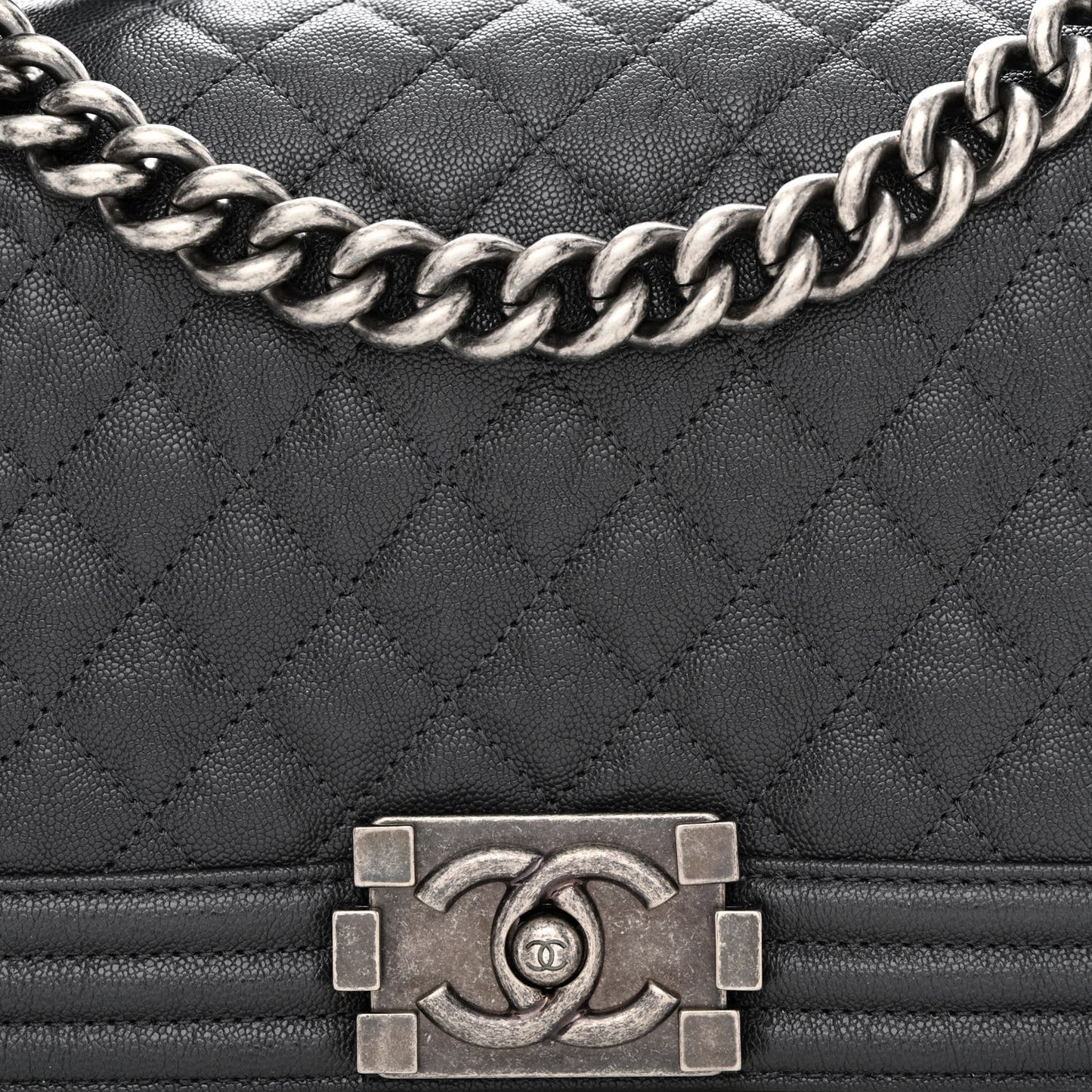 Caviar Quilted Medium Boy Flap Grey