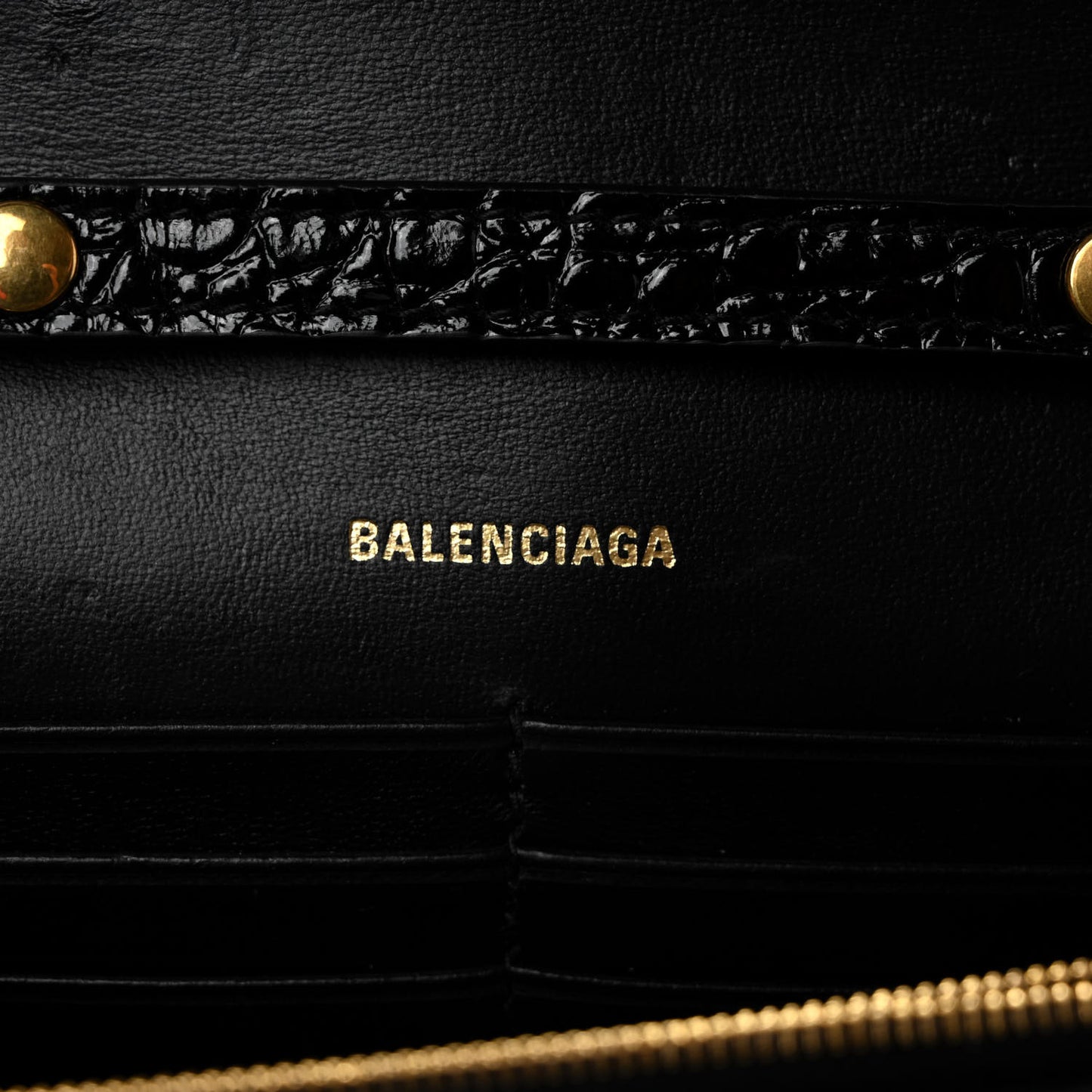 Shiny Calfskin Crocodile Embossed Hourglass Chain Bag Black