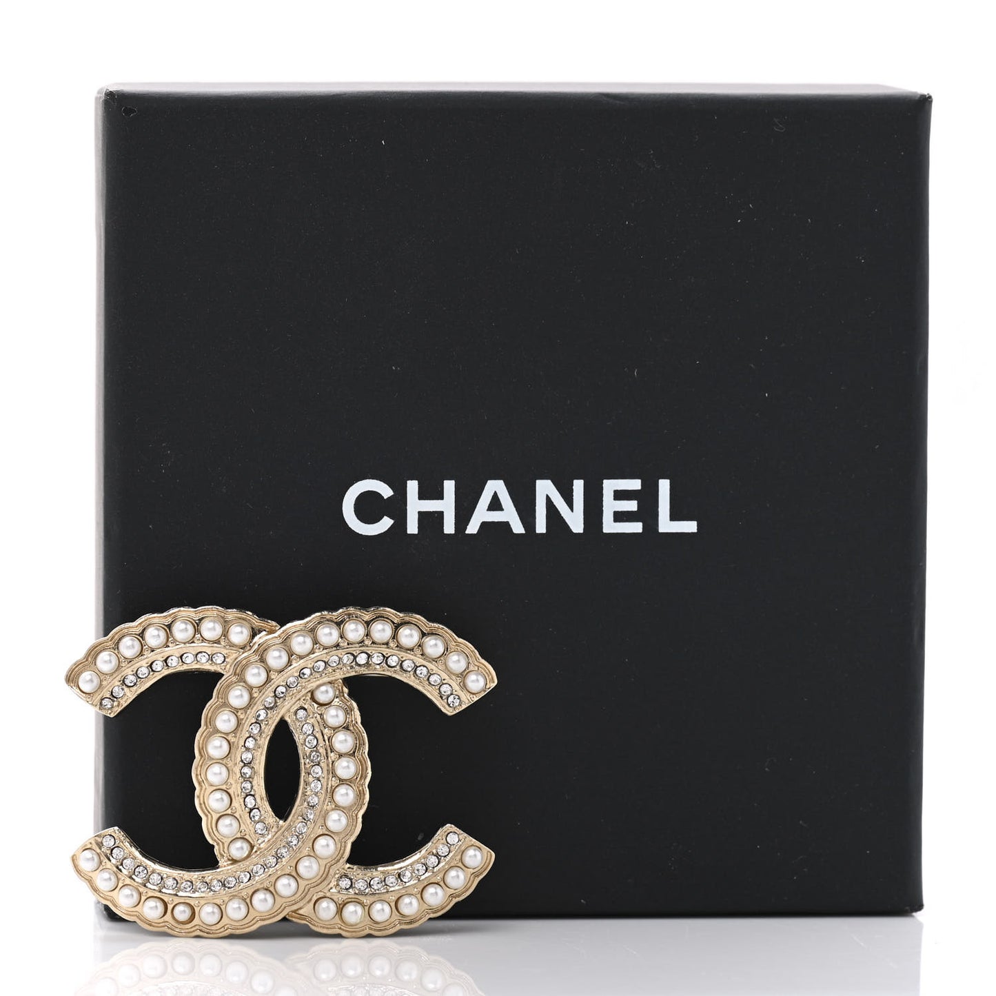 Pearl Crystal Queen of France CC Brooch Gold