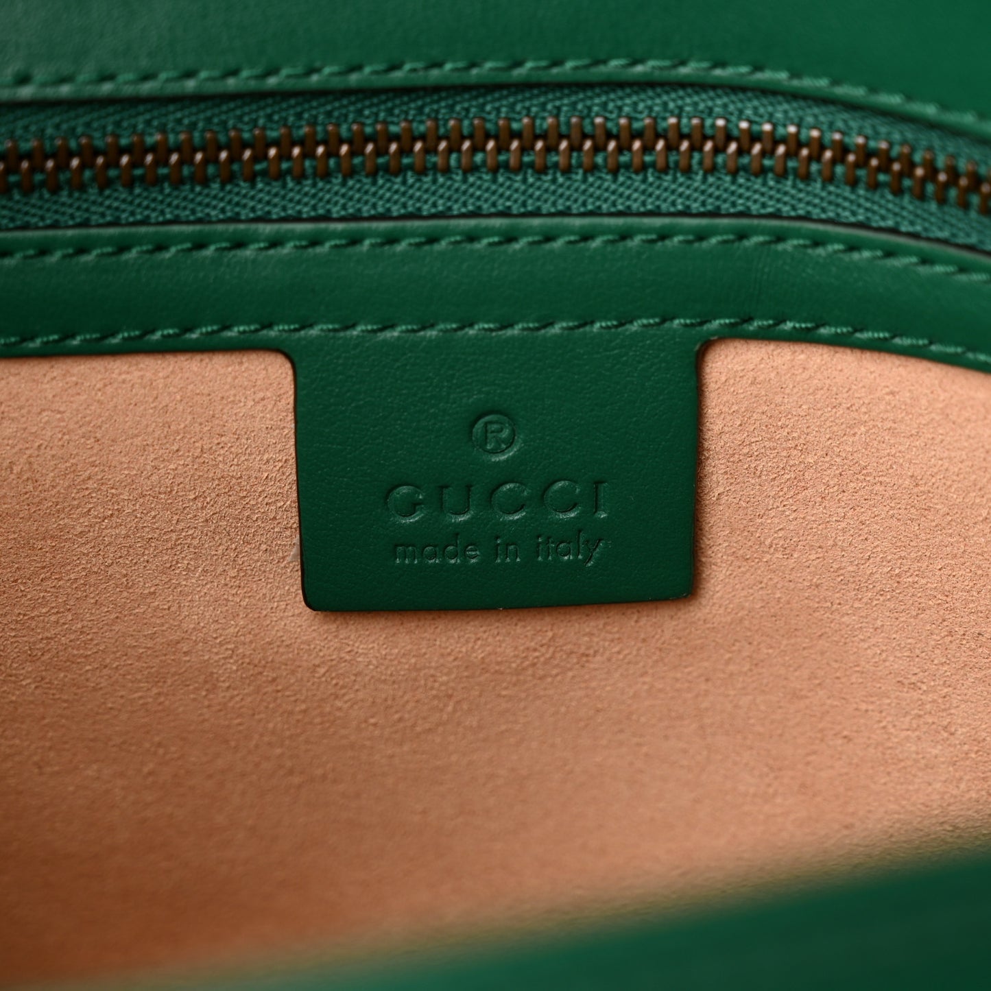 Calfskin Matelasse Small GG Marmont Shoulder Bag Emerald Green