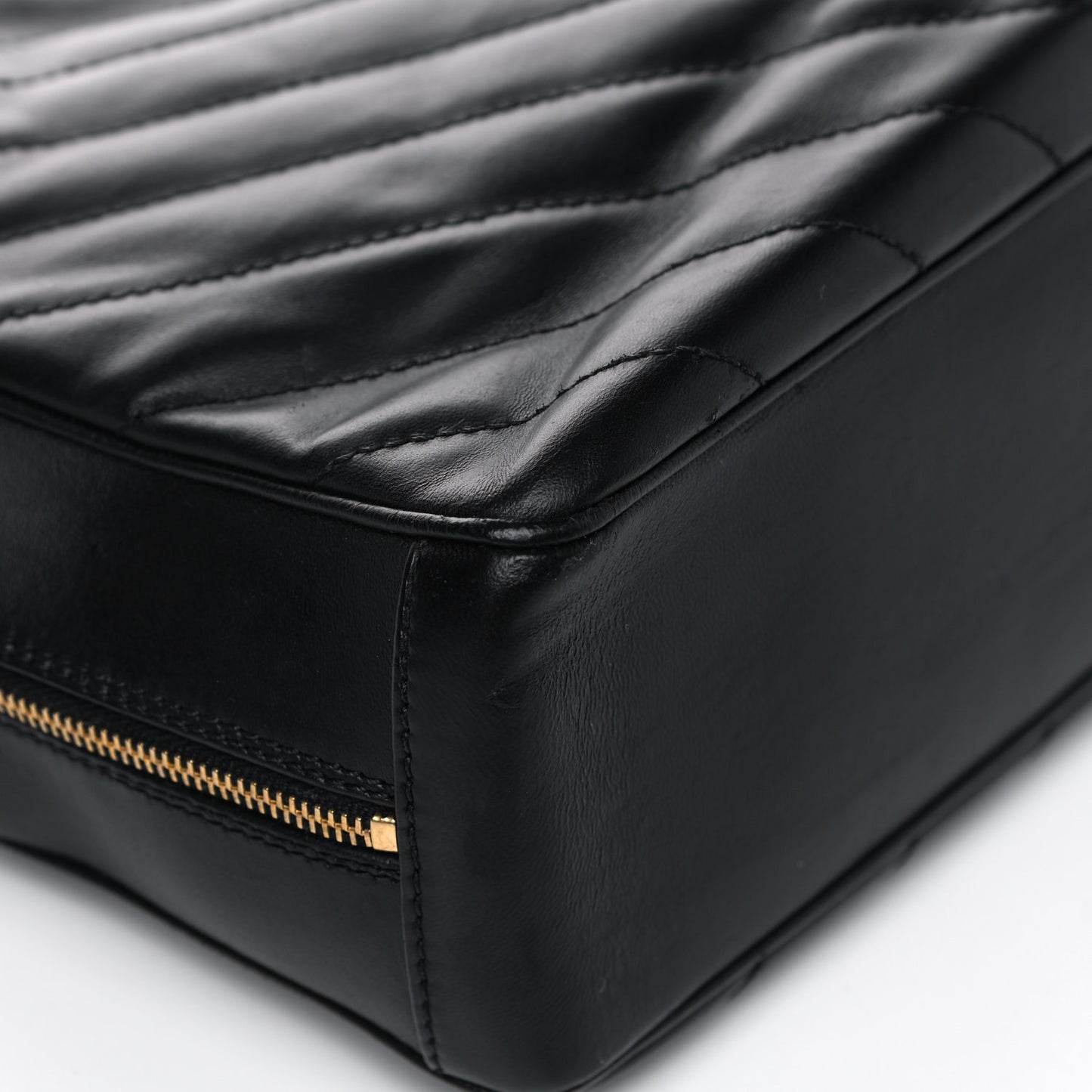 Lambskin Chevron Quilted Camera Case Black