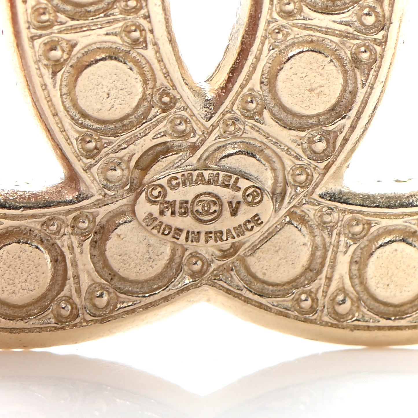 Metal Crystal Graduated Pearl CC Brooch Gold